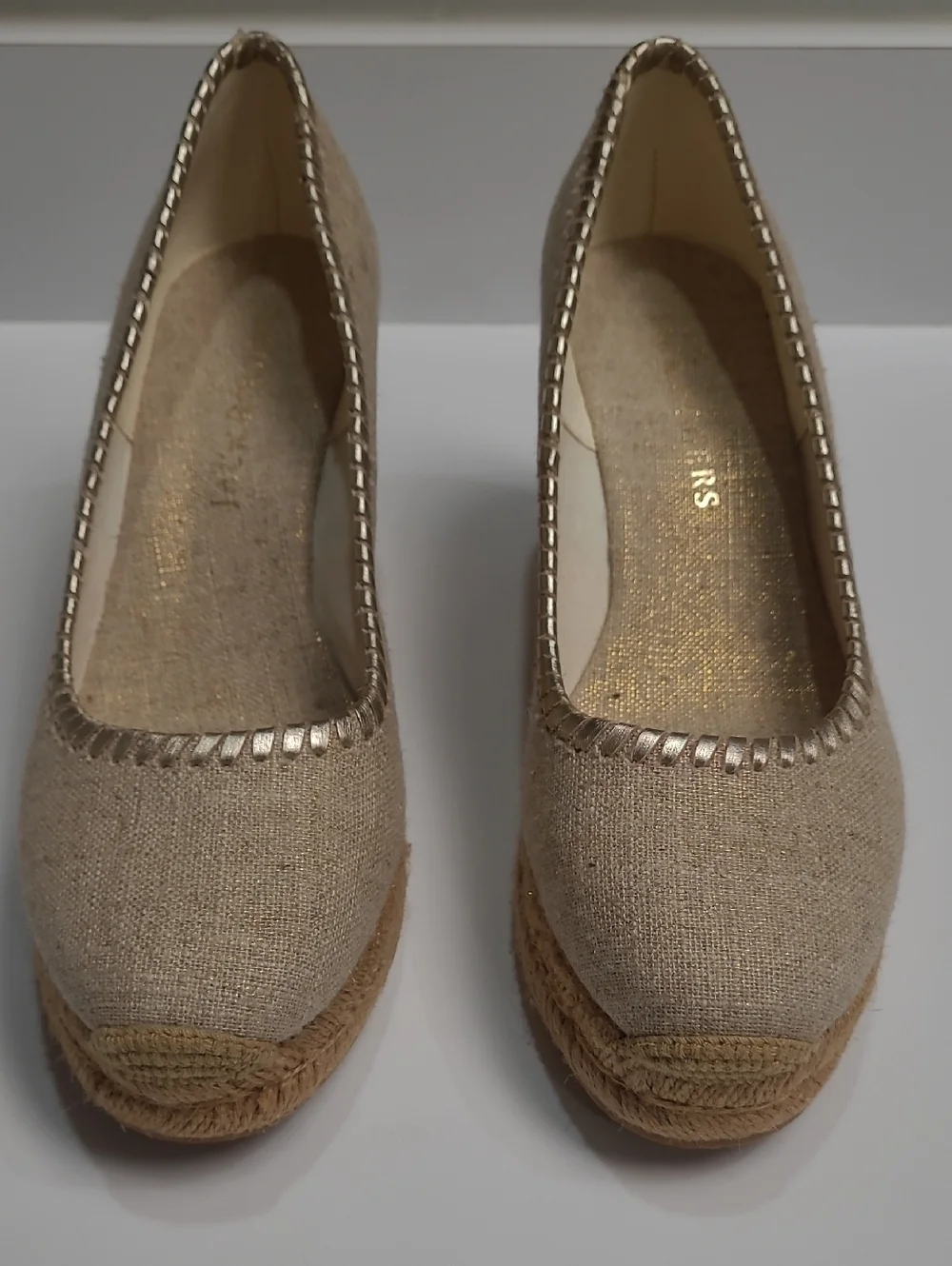 Jack Rogers Beige Canvas Espadrille Wedge Pumps with Gold Metallic Trim Size 8.5